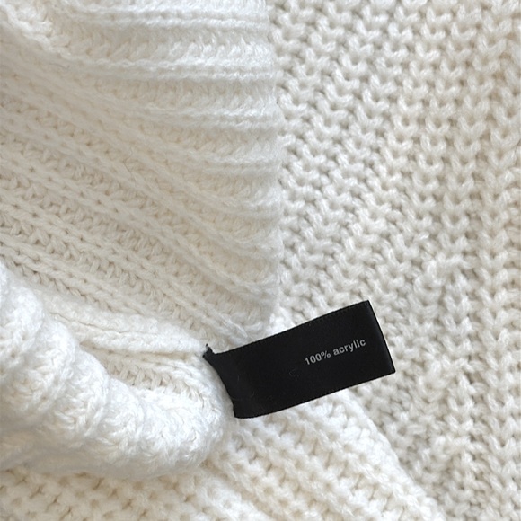 Forenza White Shaker Knit Cowl Neck Sweater Excellent Condition 💯Acrylic- Small - Picture 6 of 7